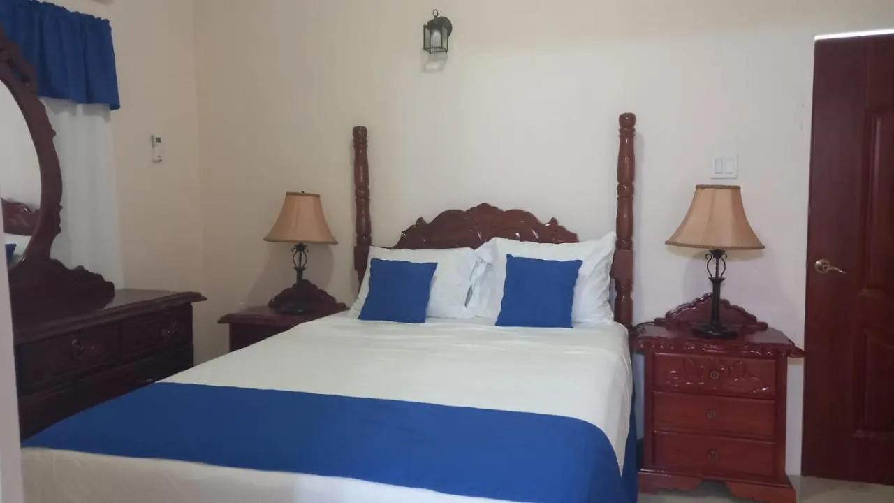 Eliwes Villa Treasure Beach 0*,  Jamaica